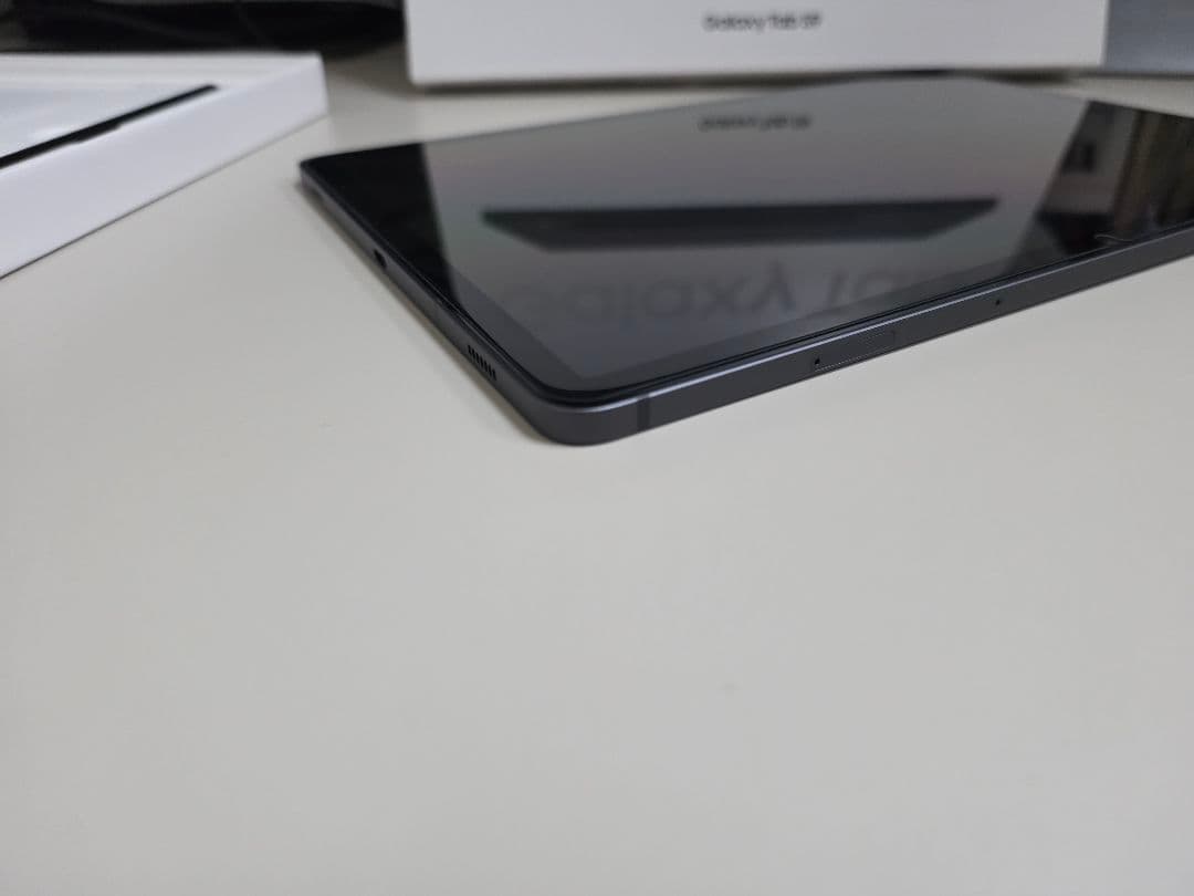 Samsung Galaxy Tab S9 本体とSペン付き