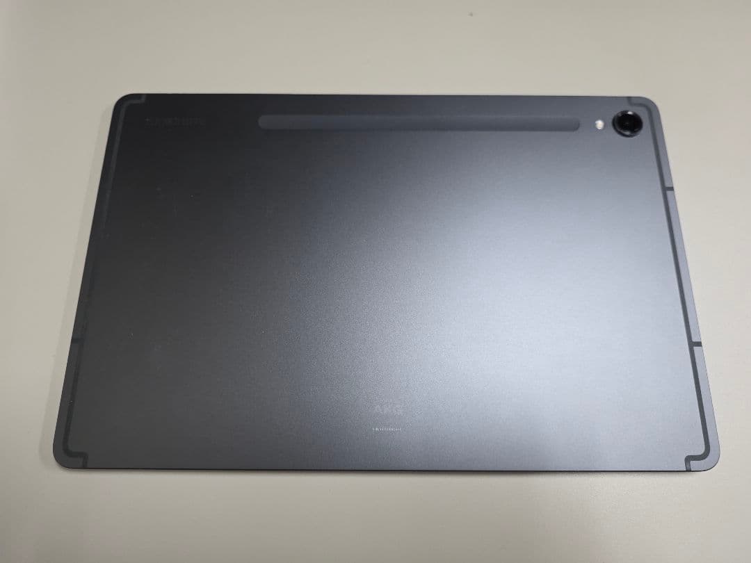 Samsung Galaxy Tab S9 本体とSペン付き