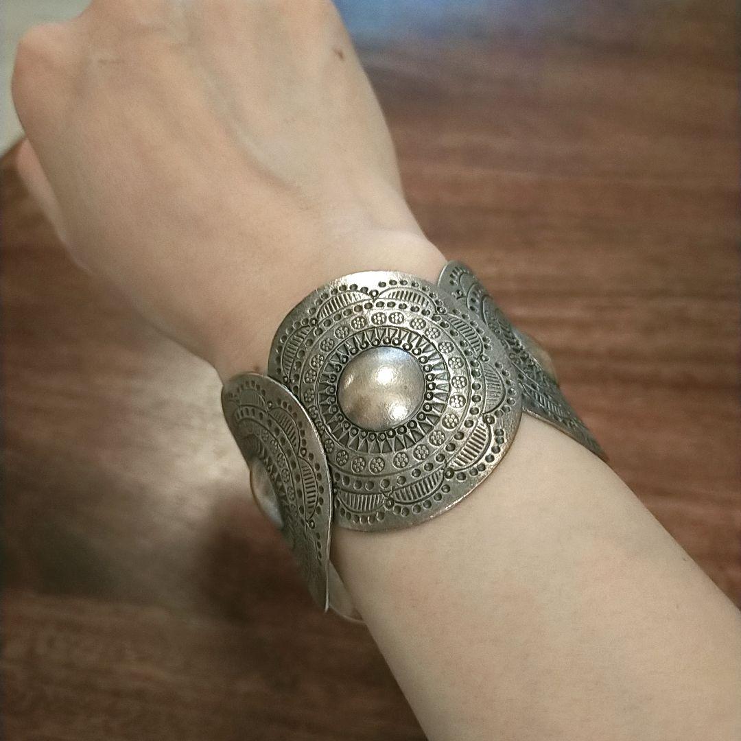 ヤーカ yarka カレンシルバー バングル