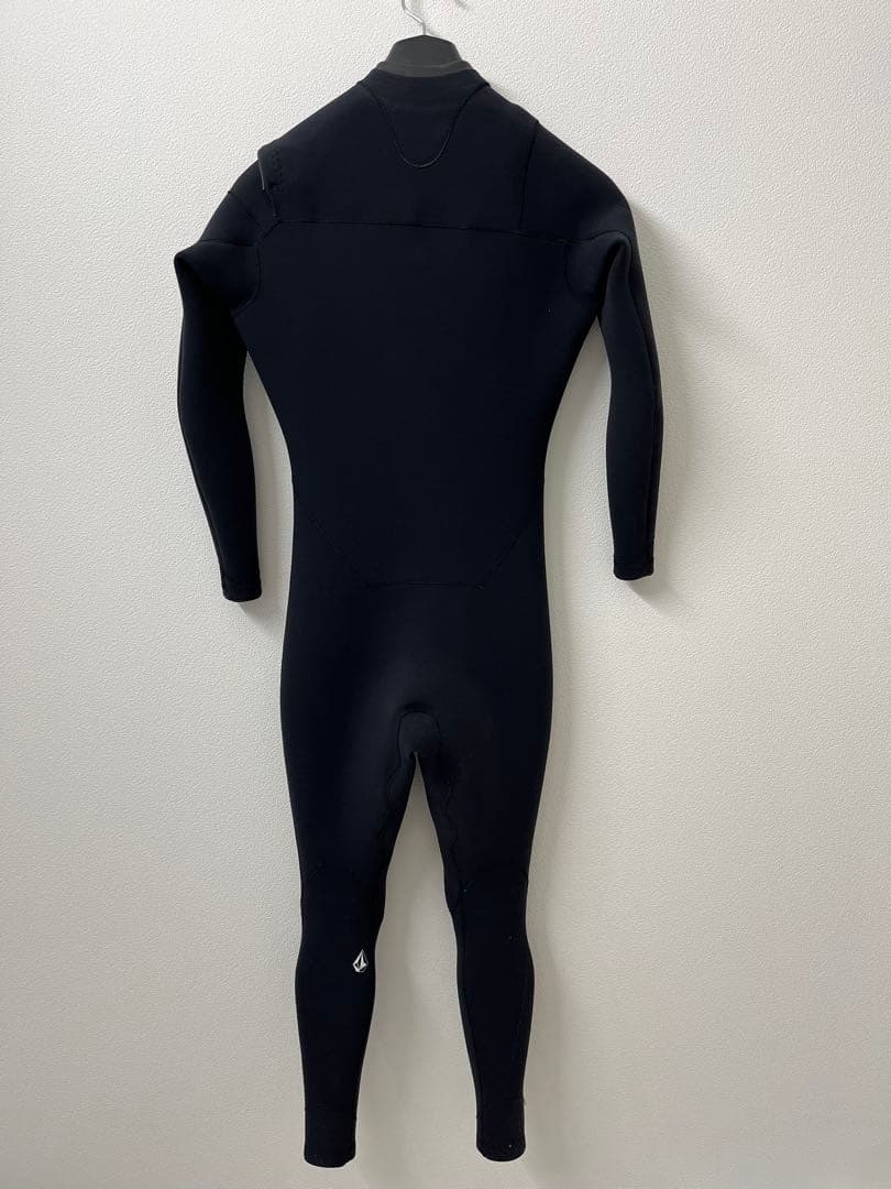 Volcom カスタムフルスーツ 2/3ミリ