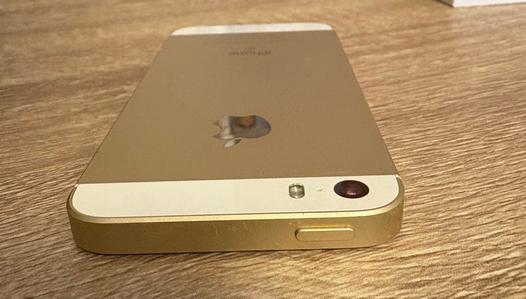 iPhoneSE 第一世代 32GB SIMフリー A1723 ゴールド