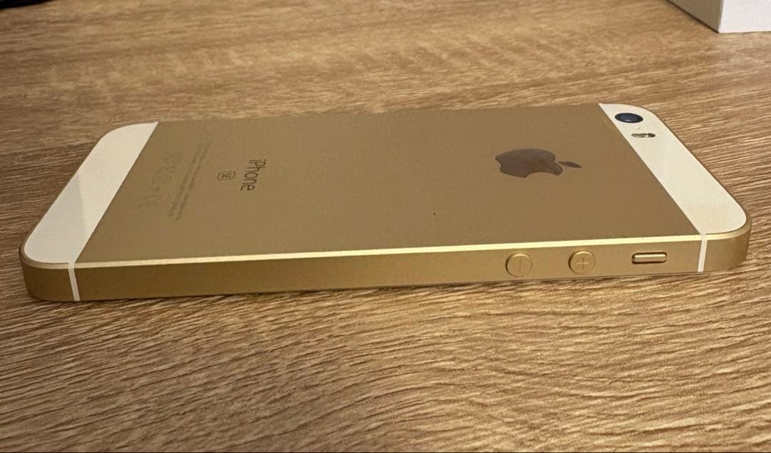 iPhoneSE 第一世代 32GB SIMフリー A1723 ゴールド