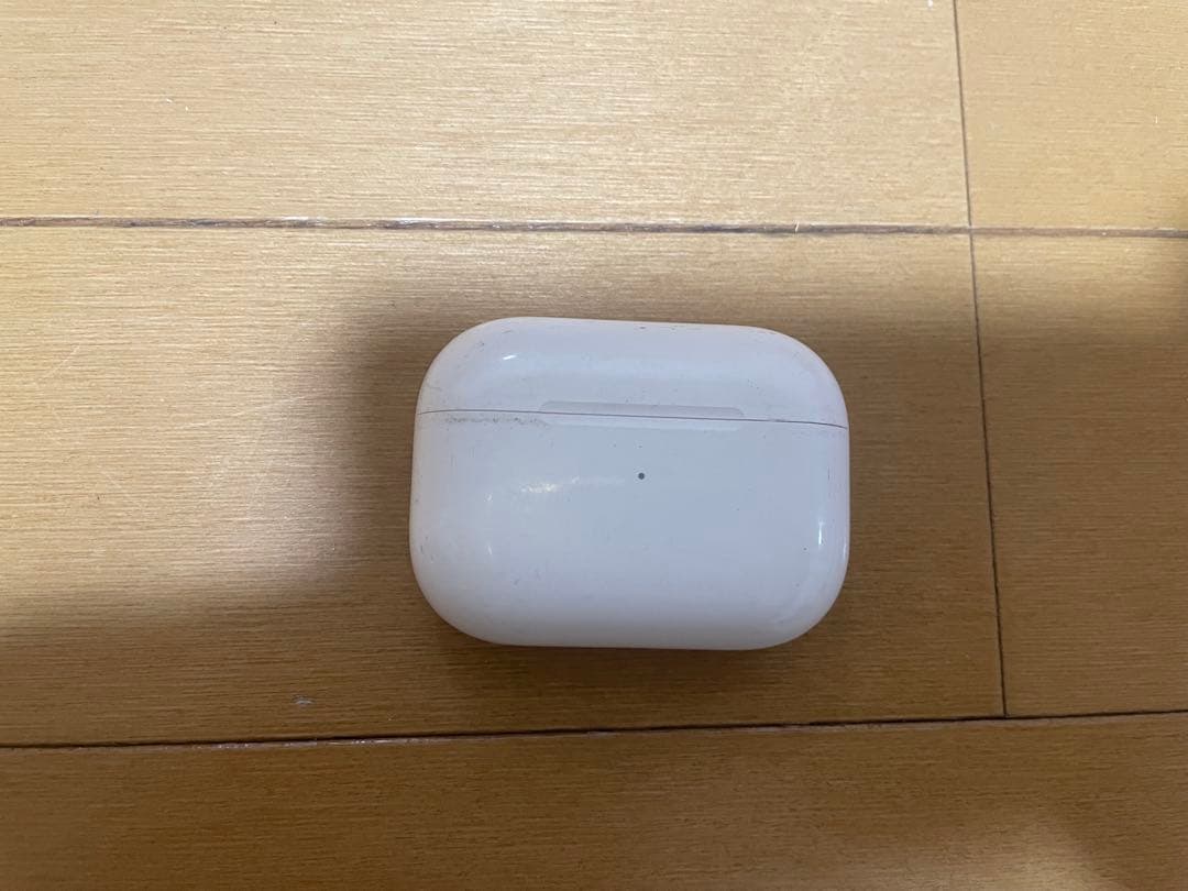 純正品！ air pods pro 2 専用ケース付き　動作確認済み