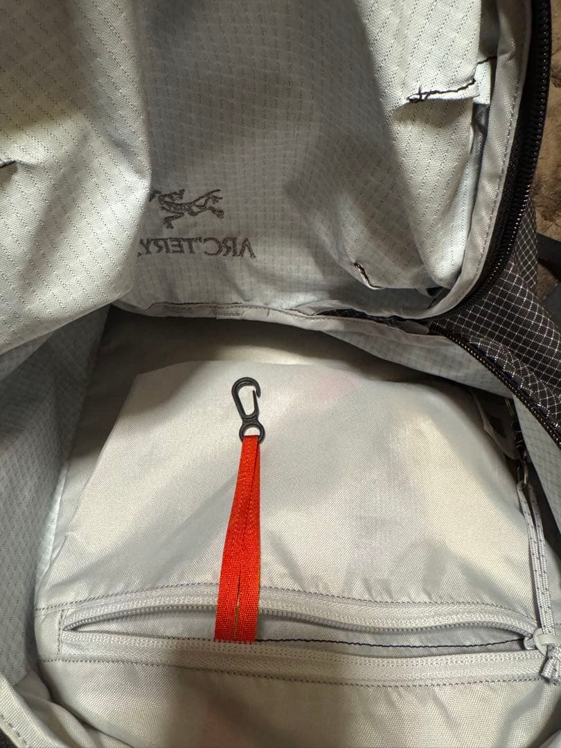 Arc'teryx コンシール15 ブラック！！　本日配送します！