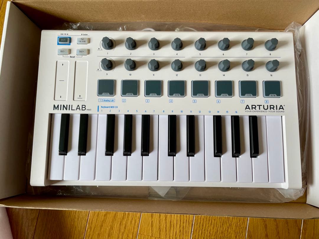 値下 新同品 ARTURIA MINILAB 3 MIDIコントローラー