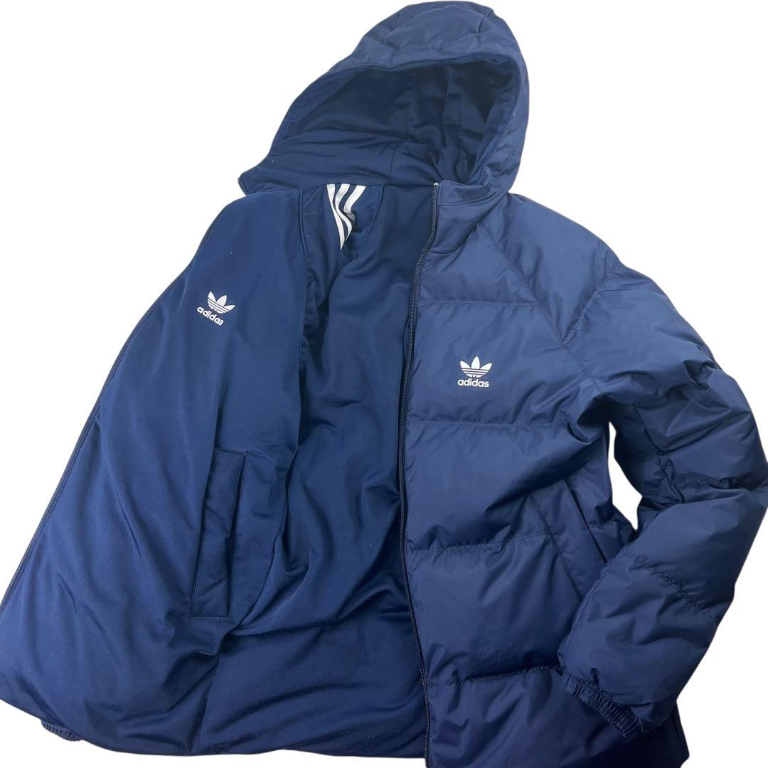 美品 adidas リバーシブル フードダウンジャケット 肉厚 ネイビー ロゴ