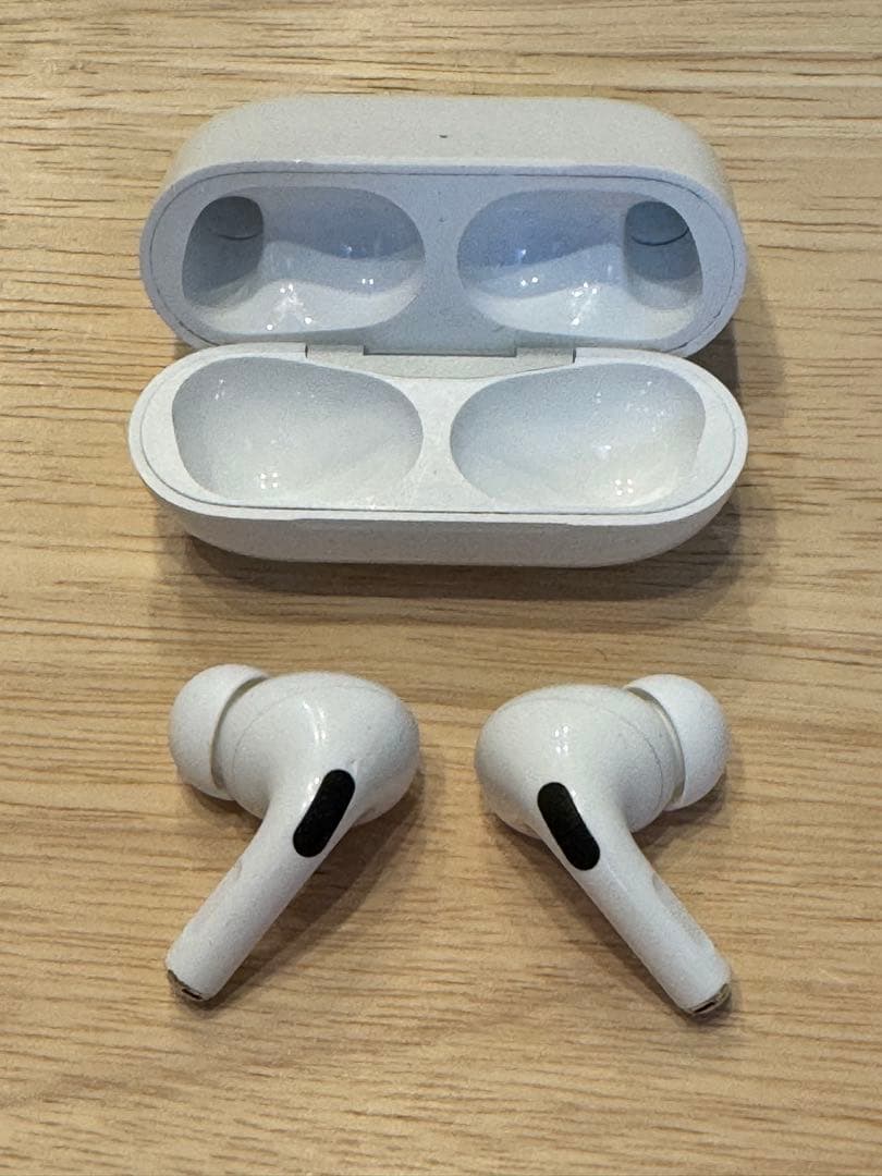 Apple AirPods Pro（第1世代）ワイヤレス充電ケース付き