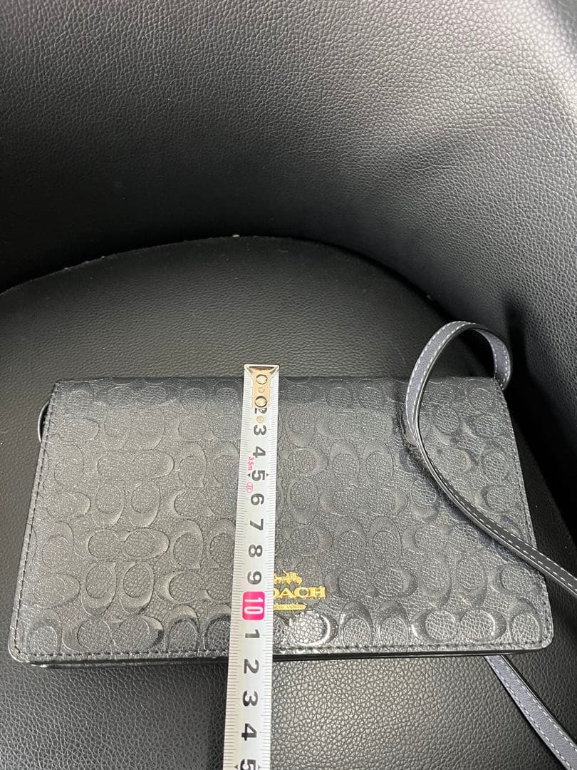 COACH グレー 型押しショルダーバッグ