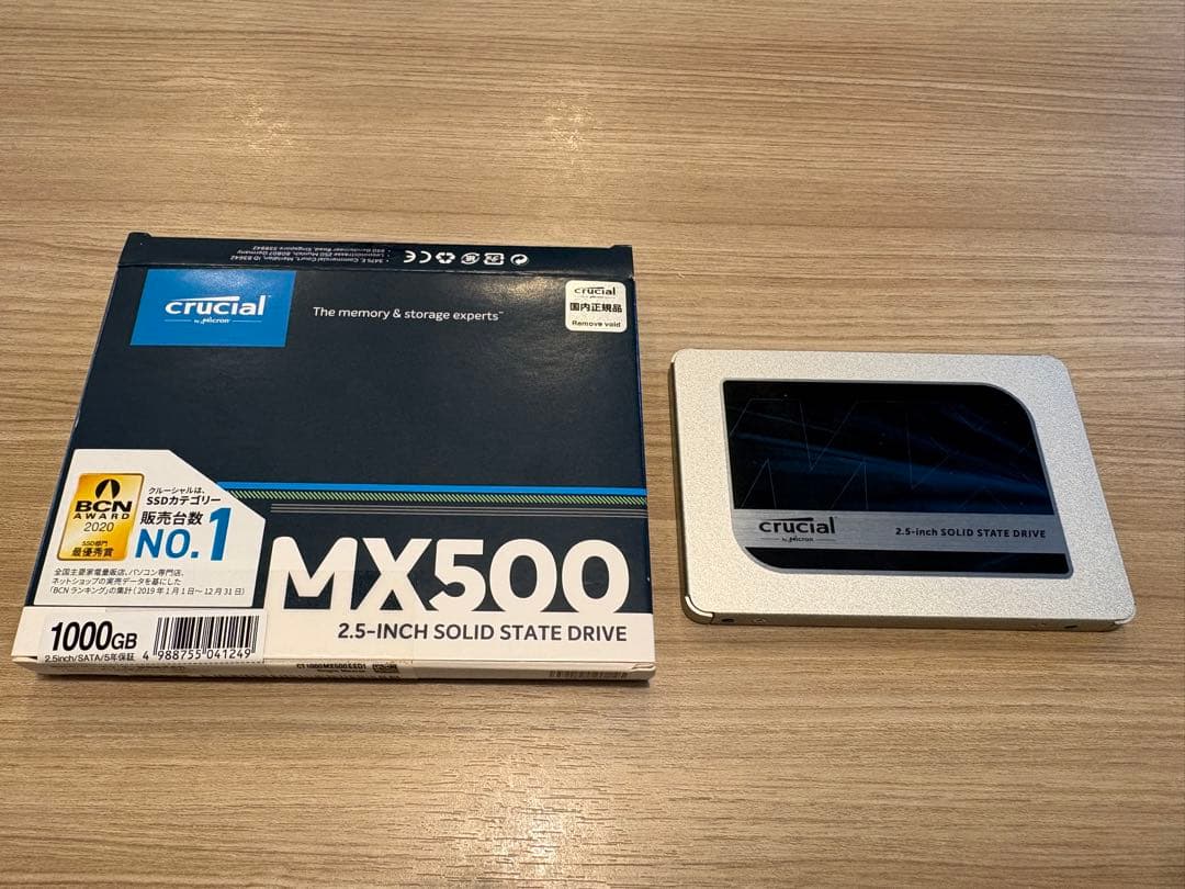 crucial MX500 1000GB 2.5インチSSD