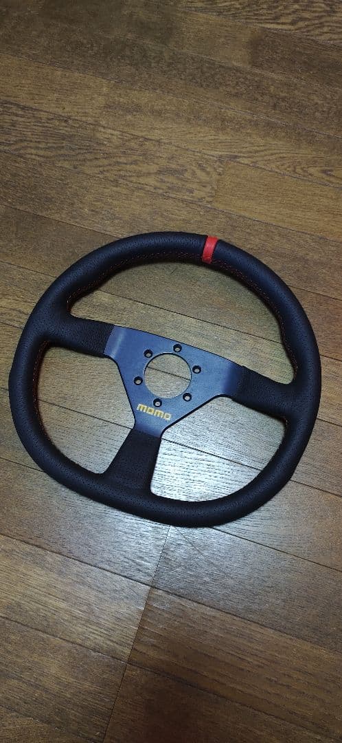 ご依頼者★純正オプションMOMOステアリング張り替えご依頼分