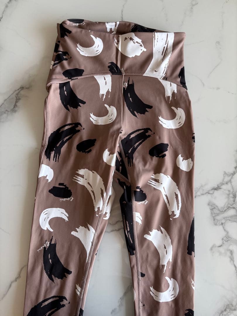 ★新品未使用★emmi ヨガウェアセット