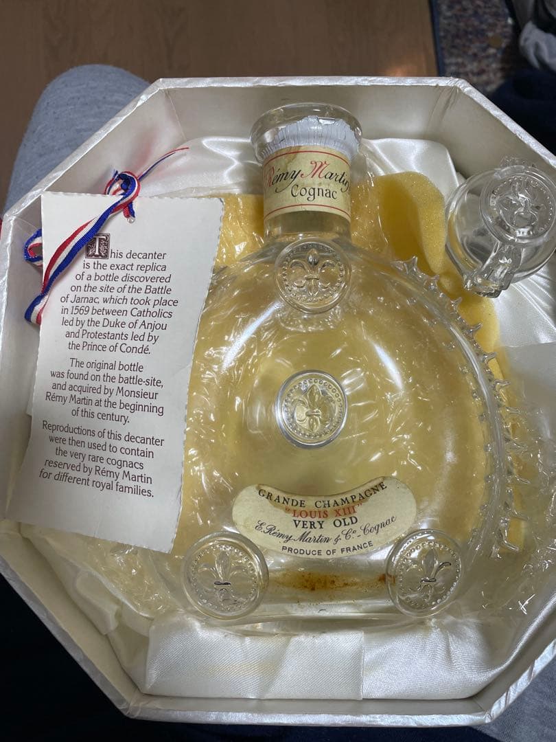 レ*ー様 レミーマルタン ルイ13世 栓付き空ボトル クリスタルデキャンタ 箱付