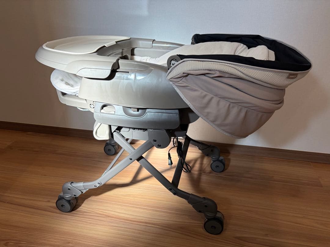 【コンビ】電動ハイローチェア ネムリラ BEDi Long ［ミルキーベージュ］