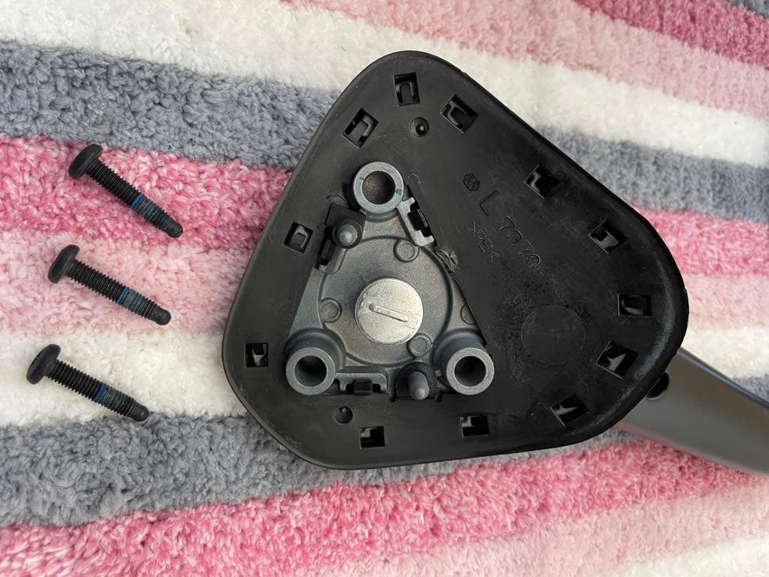 トヨタ200系ハイエース6型ダークプライム2純正ガッツミラー