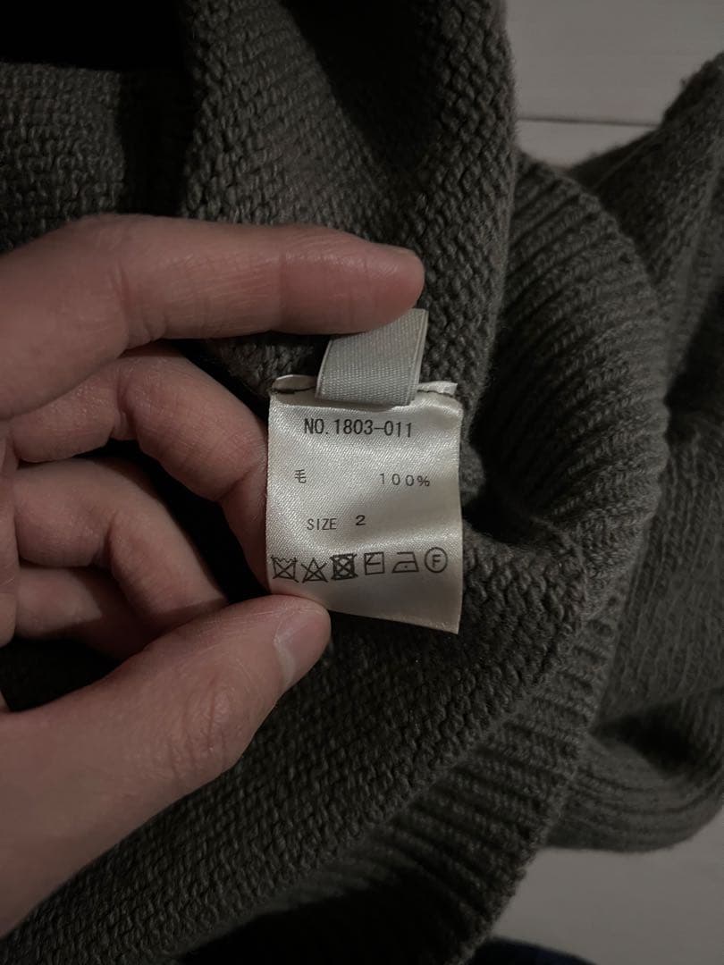 crepuscule v-neck P/O vネック　ニット