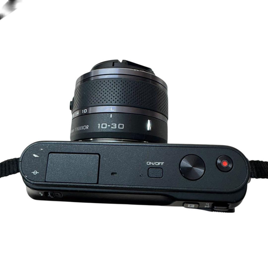Nikon　ミラーレス一眼カメラ　Nikon 1 J1 レンズキット　ジャンク
