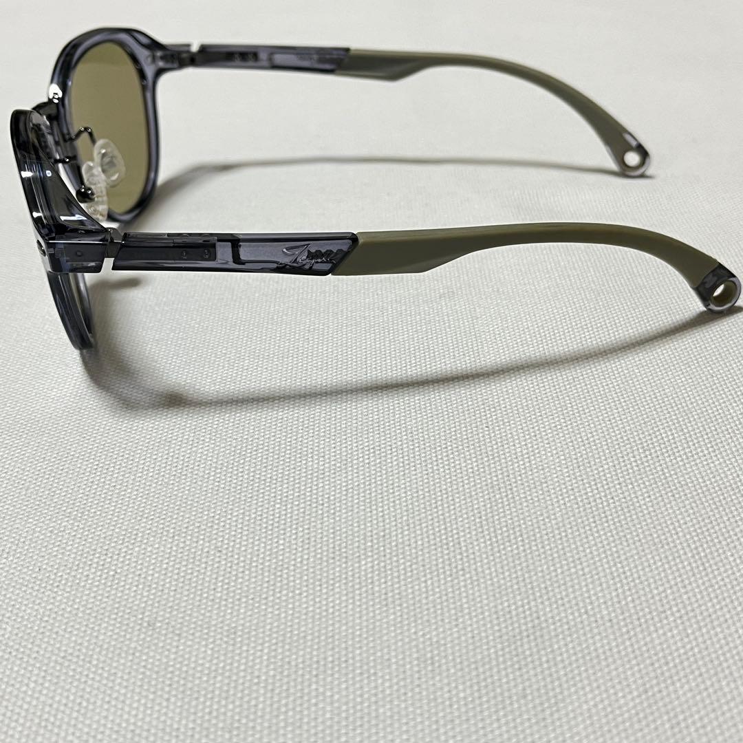 ZEQUE JULIA 偏光レンズ グレー サングラス ケース付き