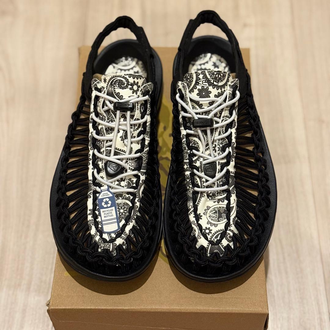 新品 キーン ユニーク 27 KEEN サンダル THC コラボ ペイズリー
