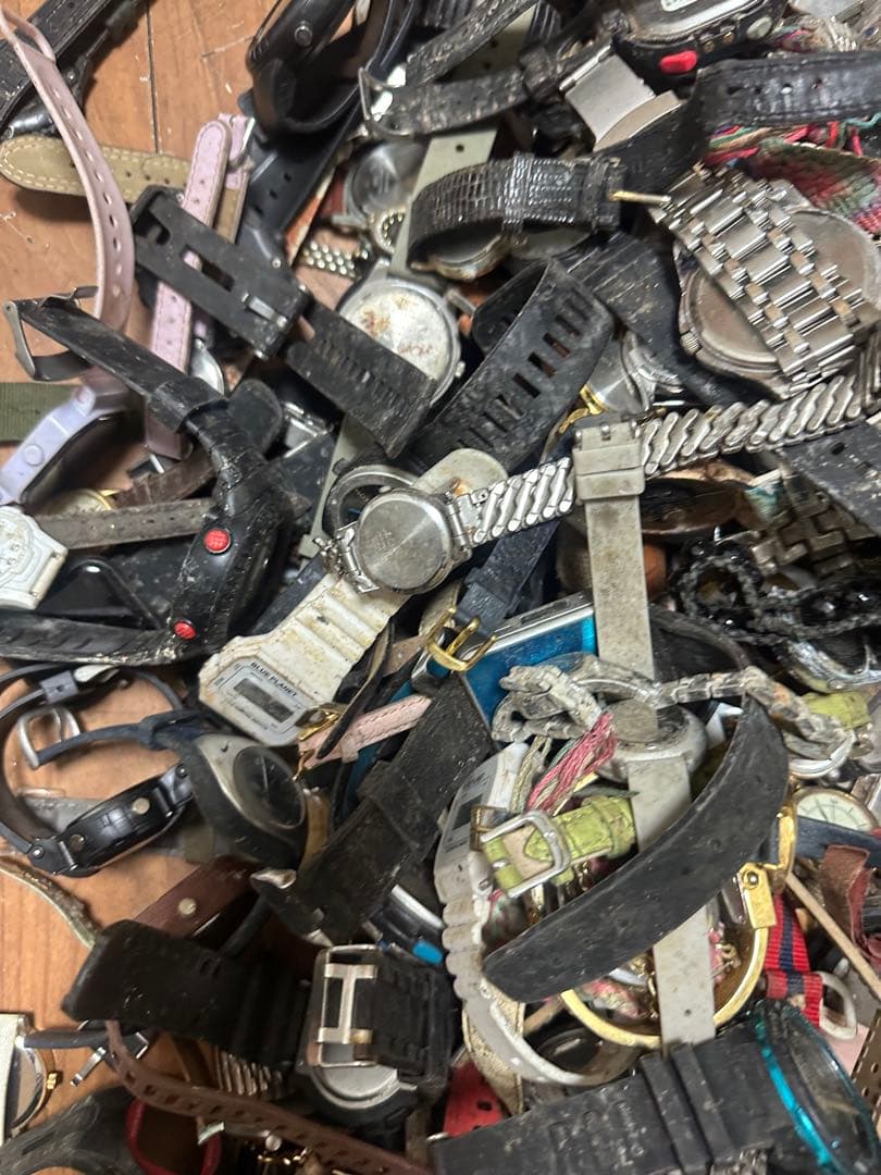 腕時計腕時計腕時計262台まとめて売る