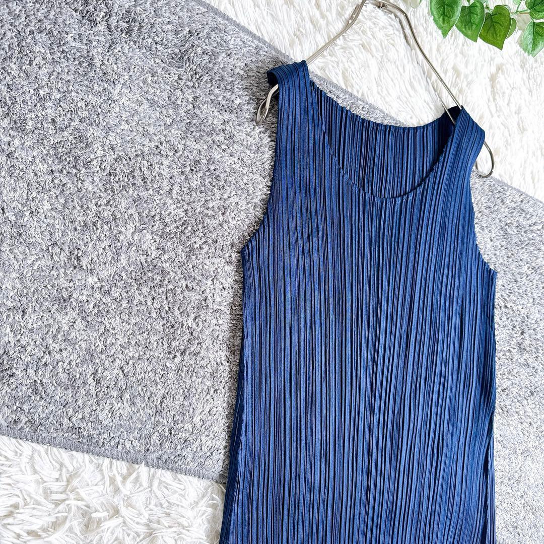 良品　近年モデル　プリーツプリーズ　トップス　ノースリーブ　ロング丈　ネイビー