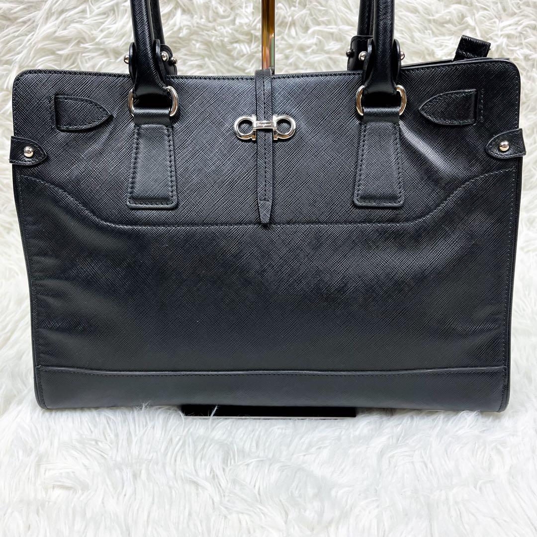 Rana様 フェラガモ ブリアナ サフィアーノレザー トートバッグ ガンチーニ