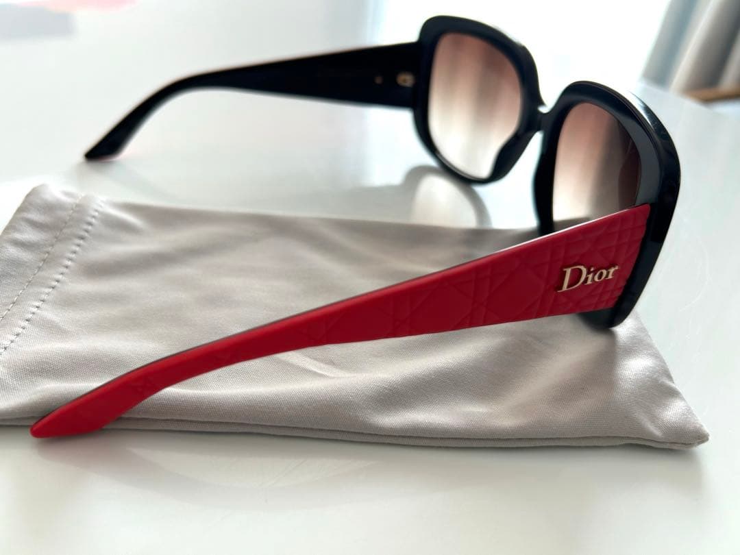Dior サングラス ブラック レッド
