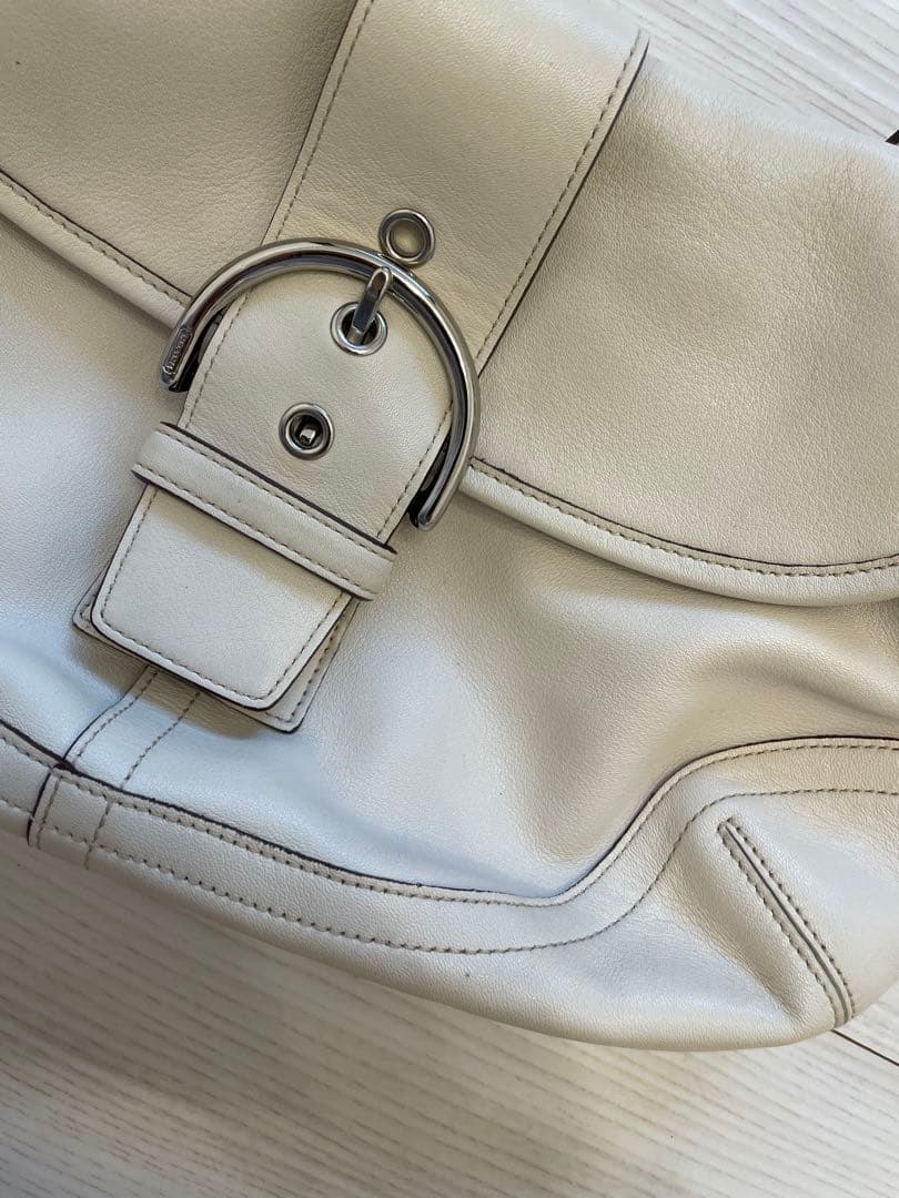 コーチ　COACH　ショルダーバッグ　レザー　レディース　ホワイト　Y2K