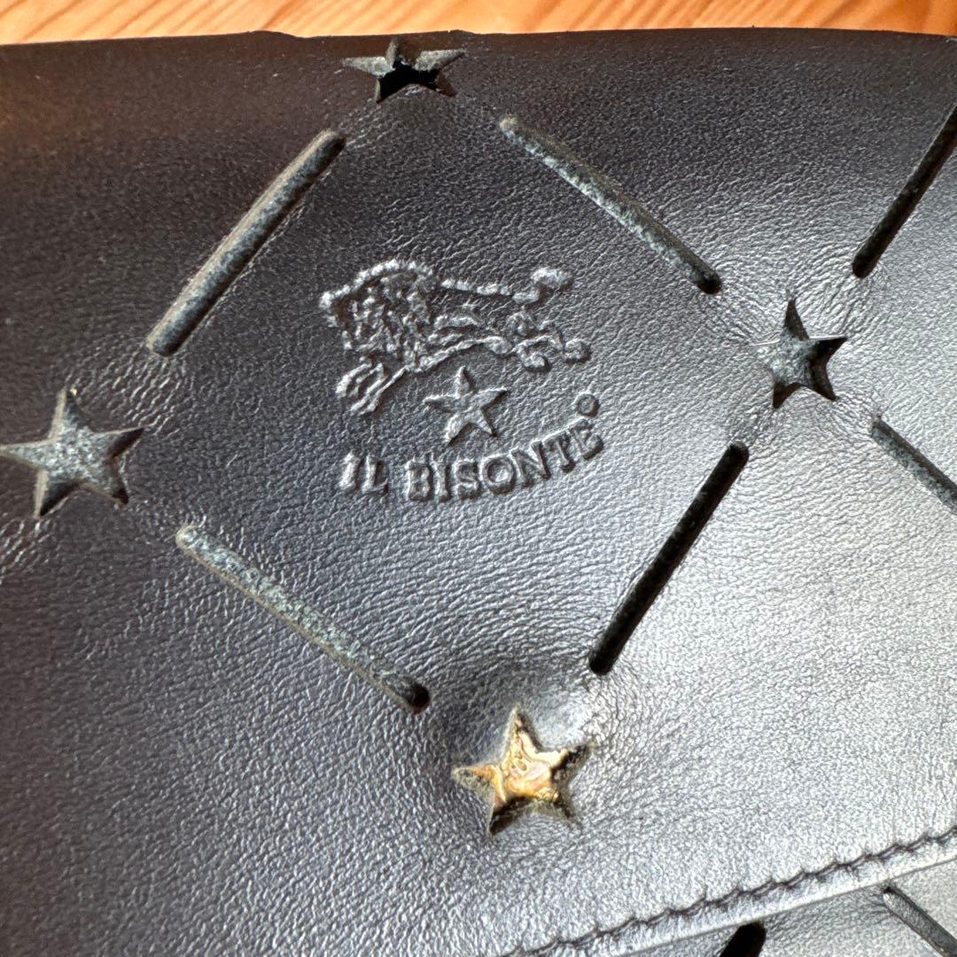 【レア＆極美品】IL BISONTE スターパンチングWフラップ 長財布☆