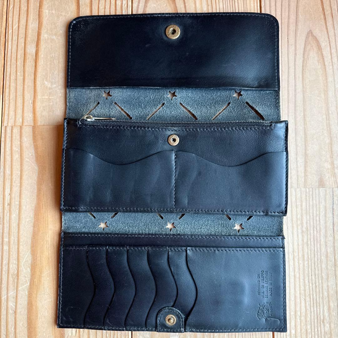 【レア＆極美品】IL BISONTE スターパンチングWフラップ 長財布☆
