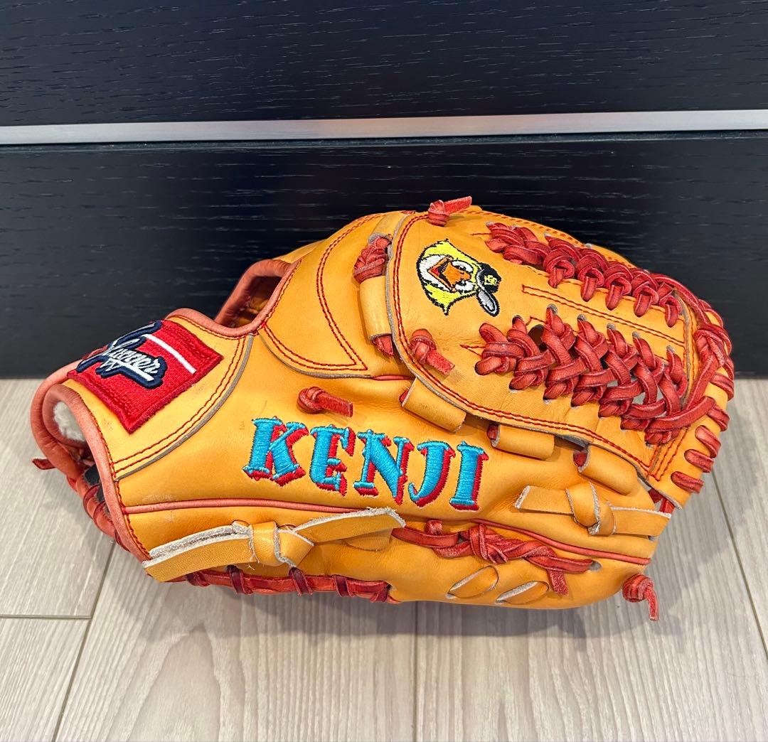 f*m様 プロ野球選手　グローブ