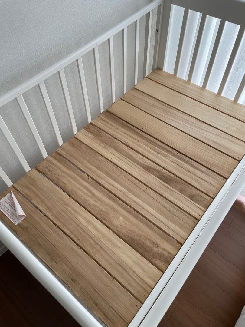 【直接引取希望】カトージホワイト木製ベビーベッド PUPPAPUPOお布団セット