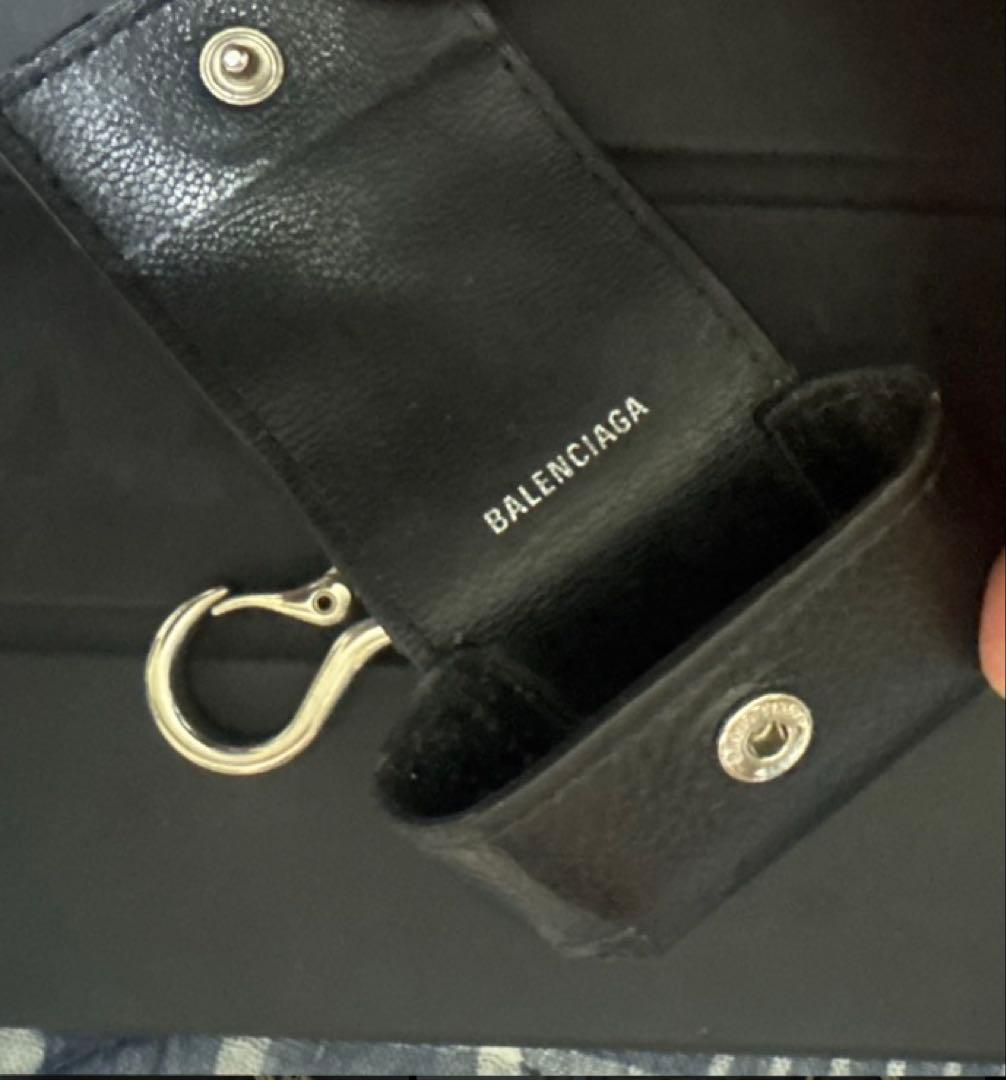 BALENCIAGA ブラック イヤホンケース