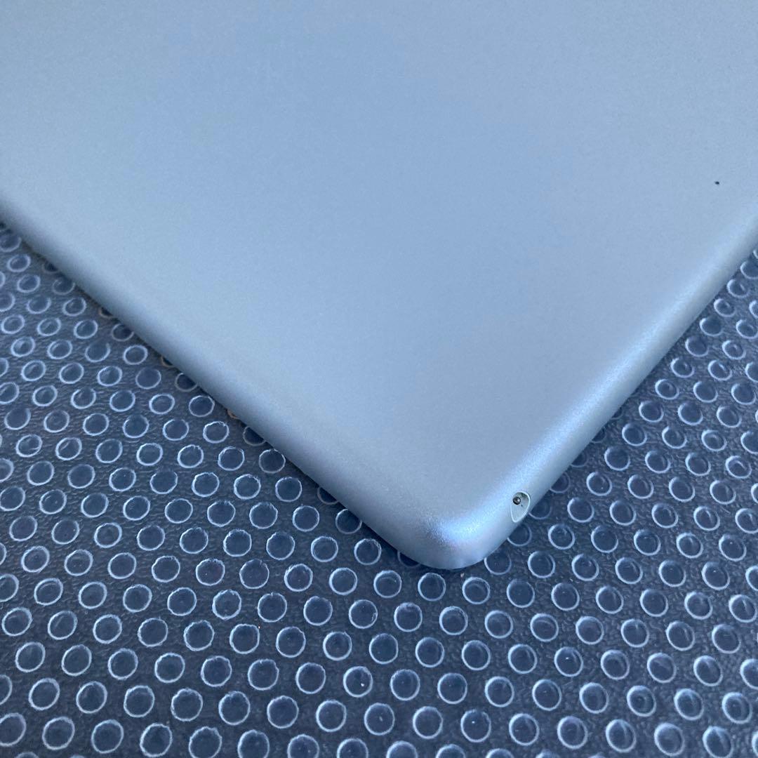 4001 極美品新品級☆iPad5 第5世代 32GB WIFIモデル☆