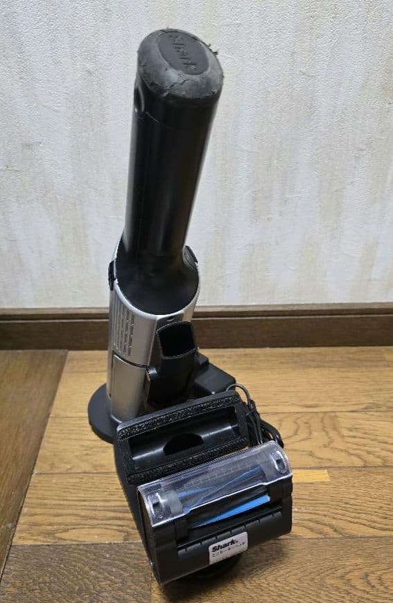 Shark 充電器式ハンディークリーナー