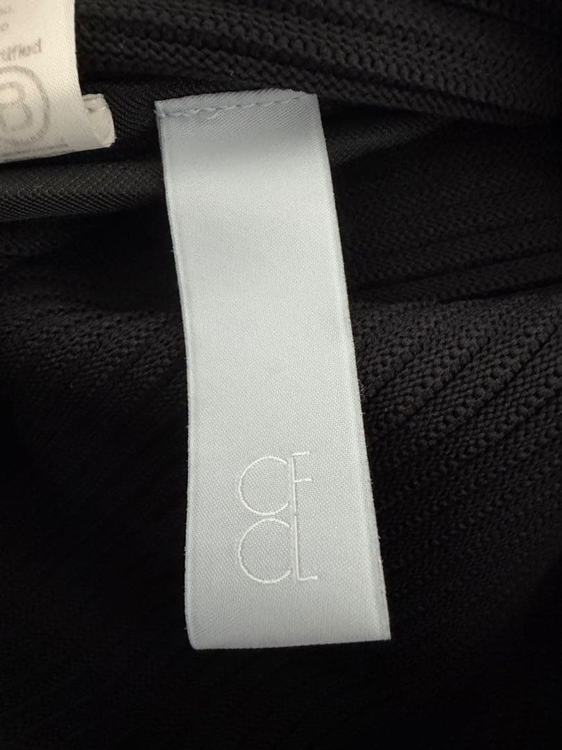 CFCL 膝丈ニットワンピース 2024ss ブラック