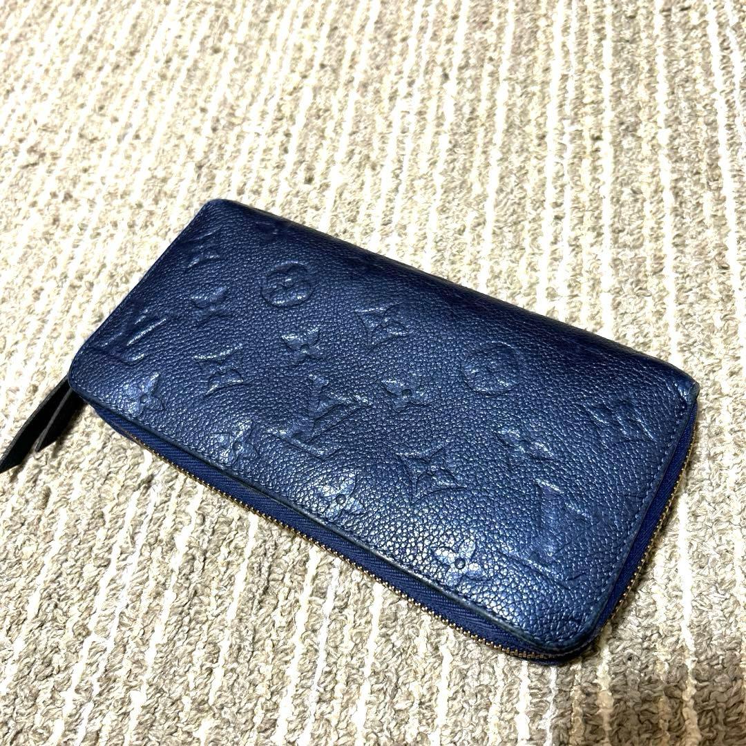 ルイヴィトン　ジッピーウォレット限定カラー