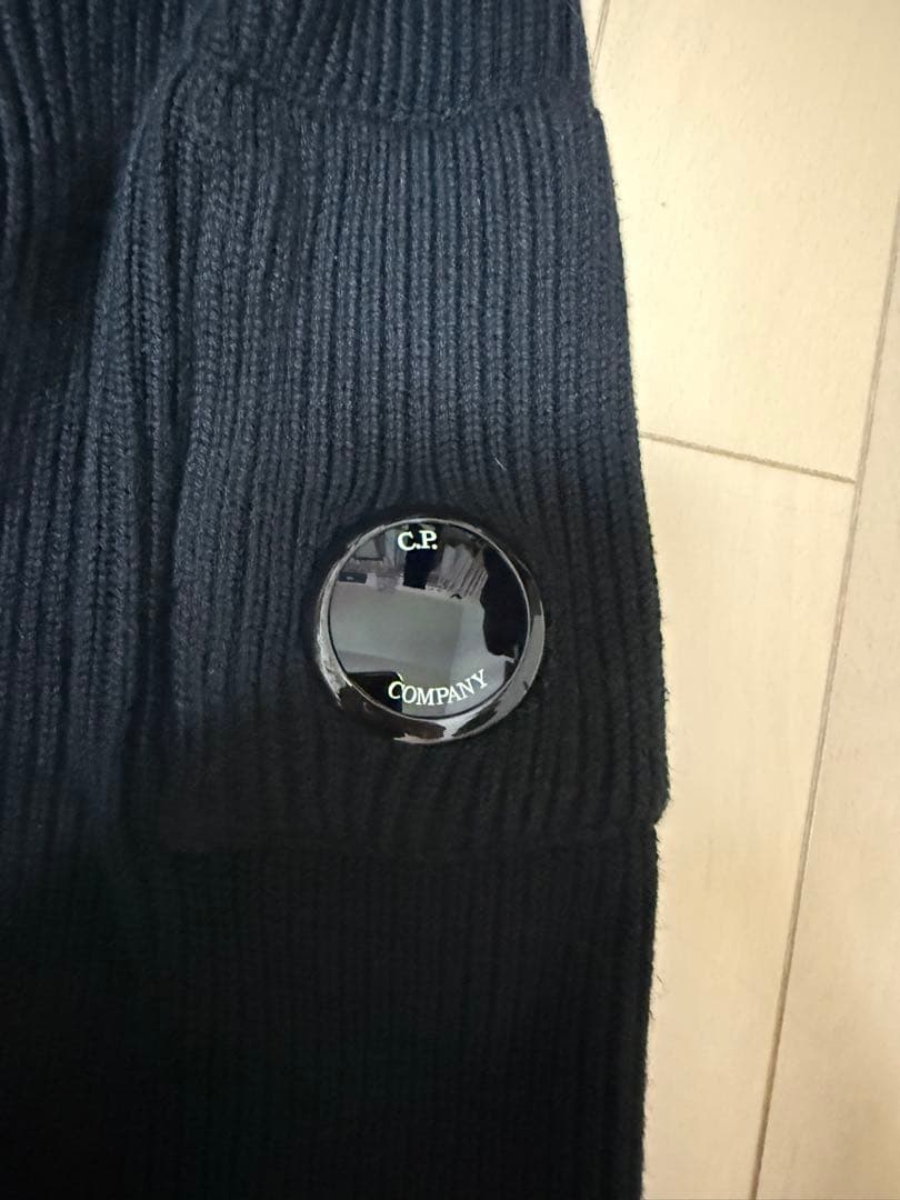 C.P. COMPANY ブラックニット