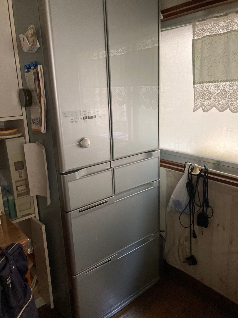 値下げ　HITACHI 冷蔵庫 R-CS700 2012年製