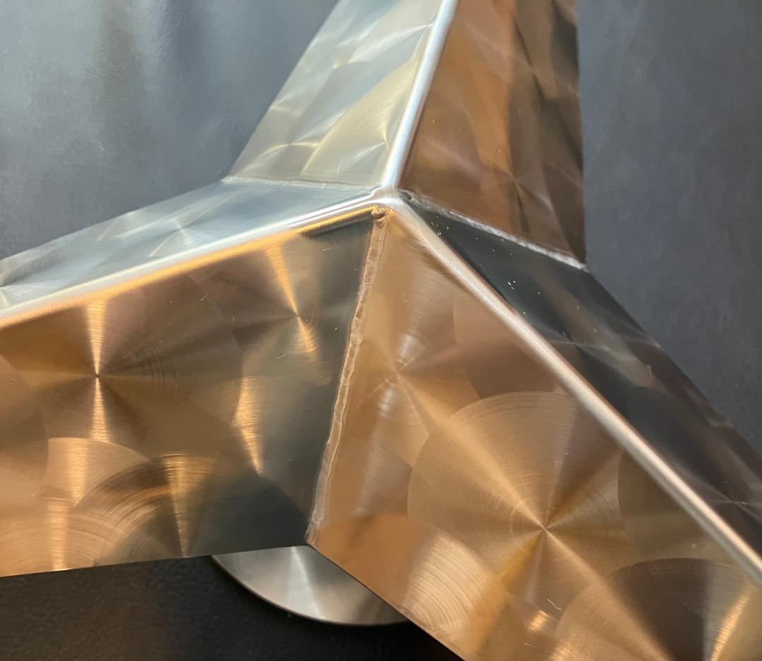 ウロコステンレス製 大型車用 22.5インチ ホイールうろこスピンナー 4個