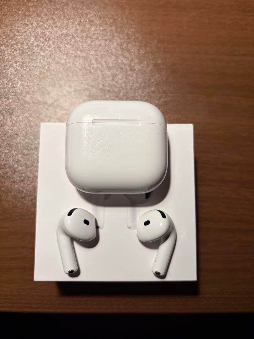 AirPods 4 ノイズキャンセリング無し　¥21,800 Apple 正規品