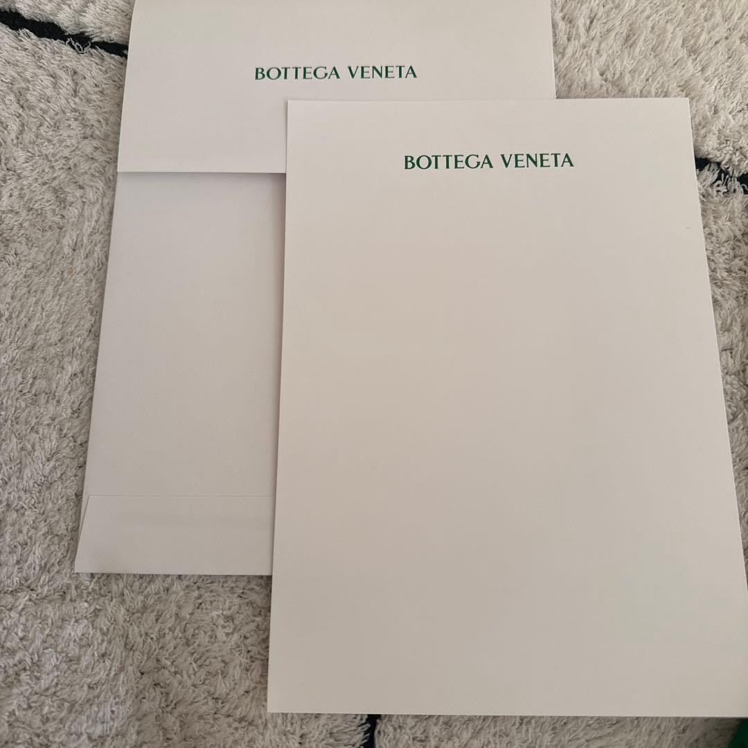 ボッテガヴェネタ iPhone16promax シリコンケース