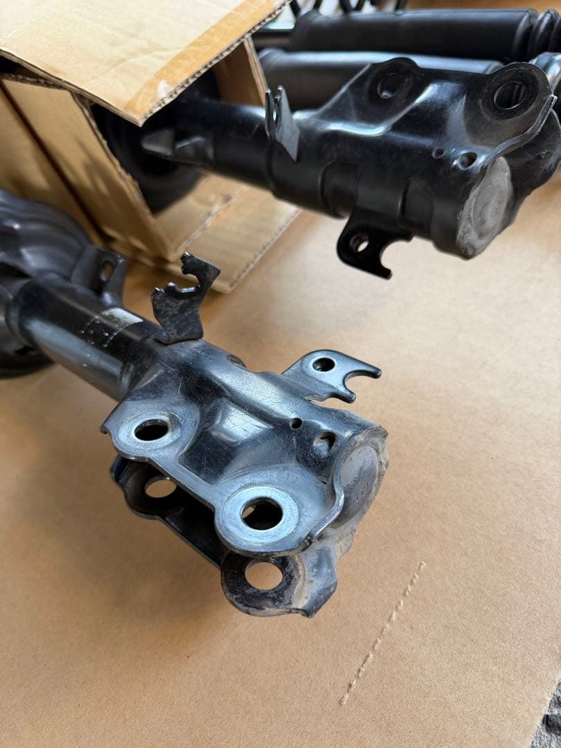 ホンダ N-BOX 純正サスペンション 前後