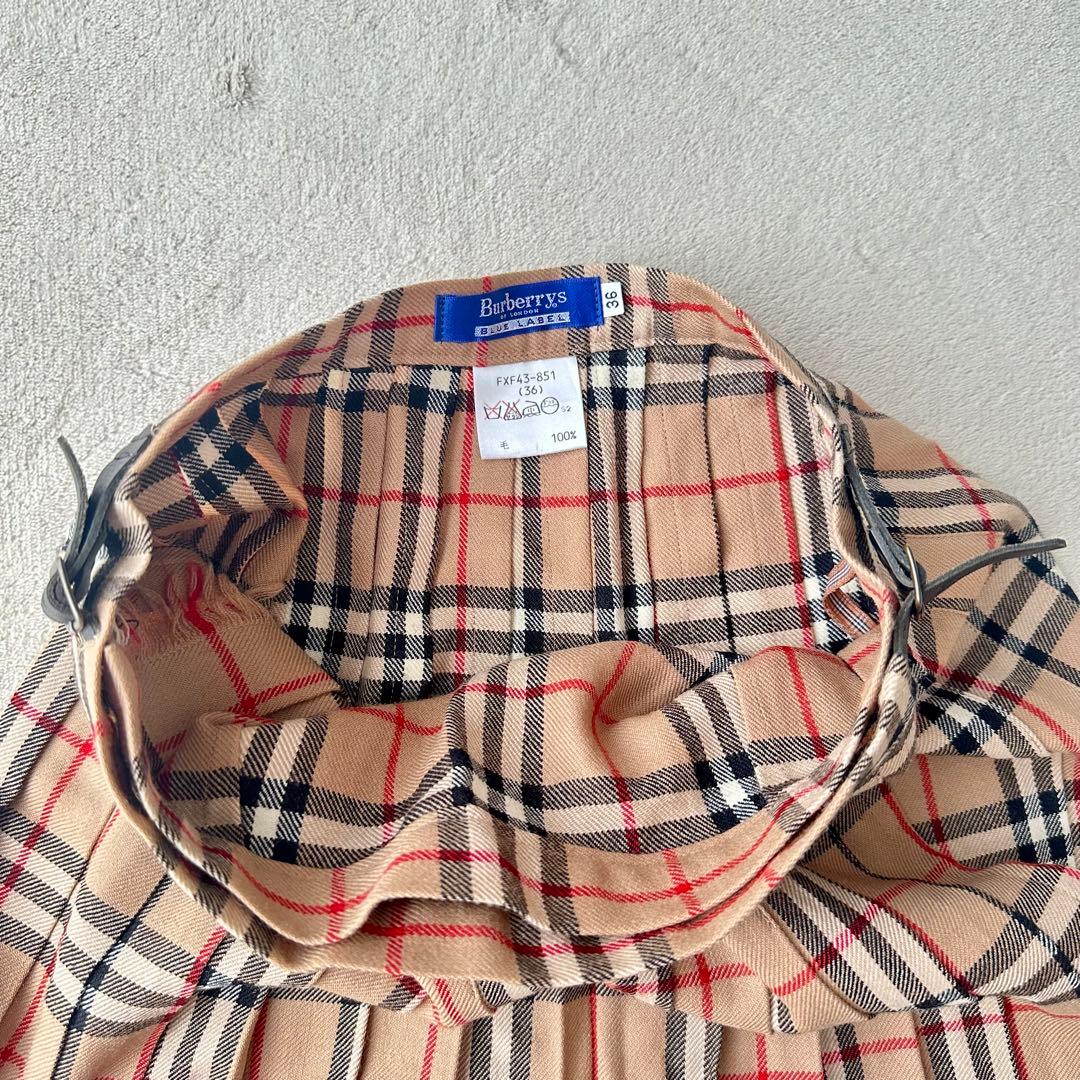美品 バーバリーブルーレーベル ノバチェック プリーツ レザーベルトミニスカート