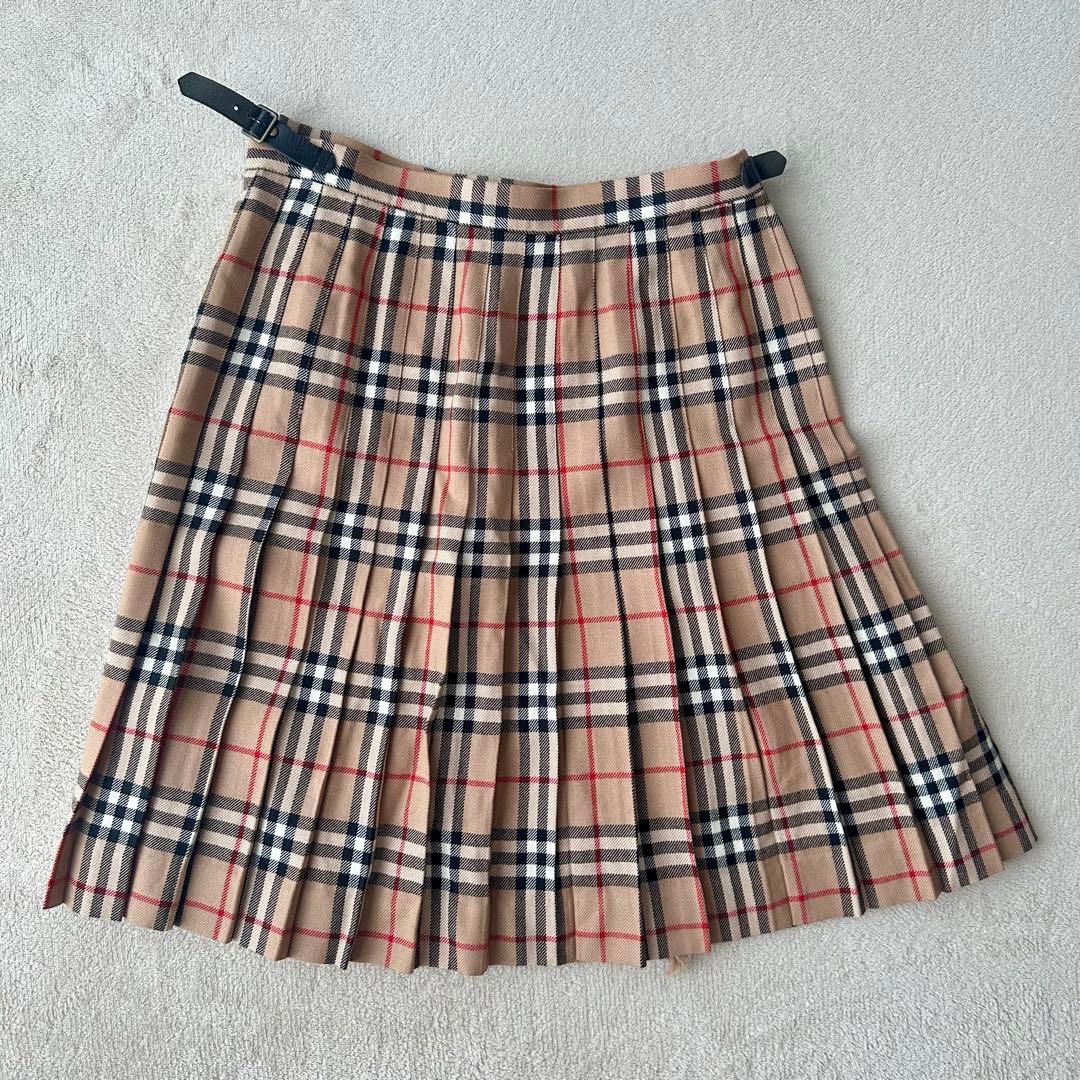 美品 バーバリーブルーレーベル ノバチェック プリーツ レザーベルトミニスカート