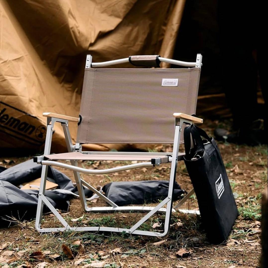 チワワ　コールマン　コンパクトフォールディングチェア 検）キャンプ　焚き火