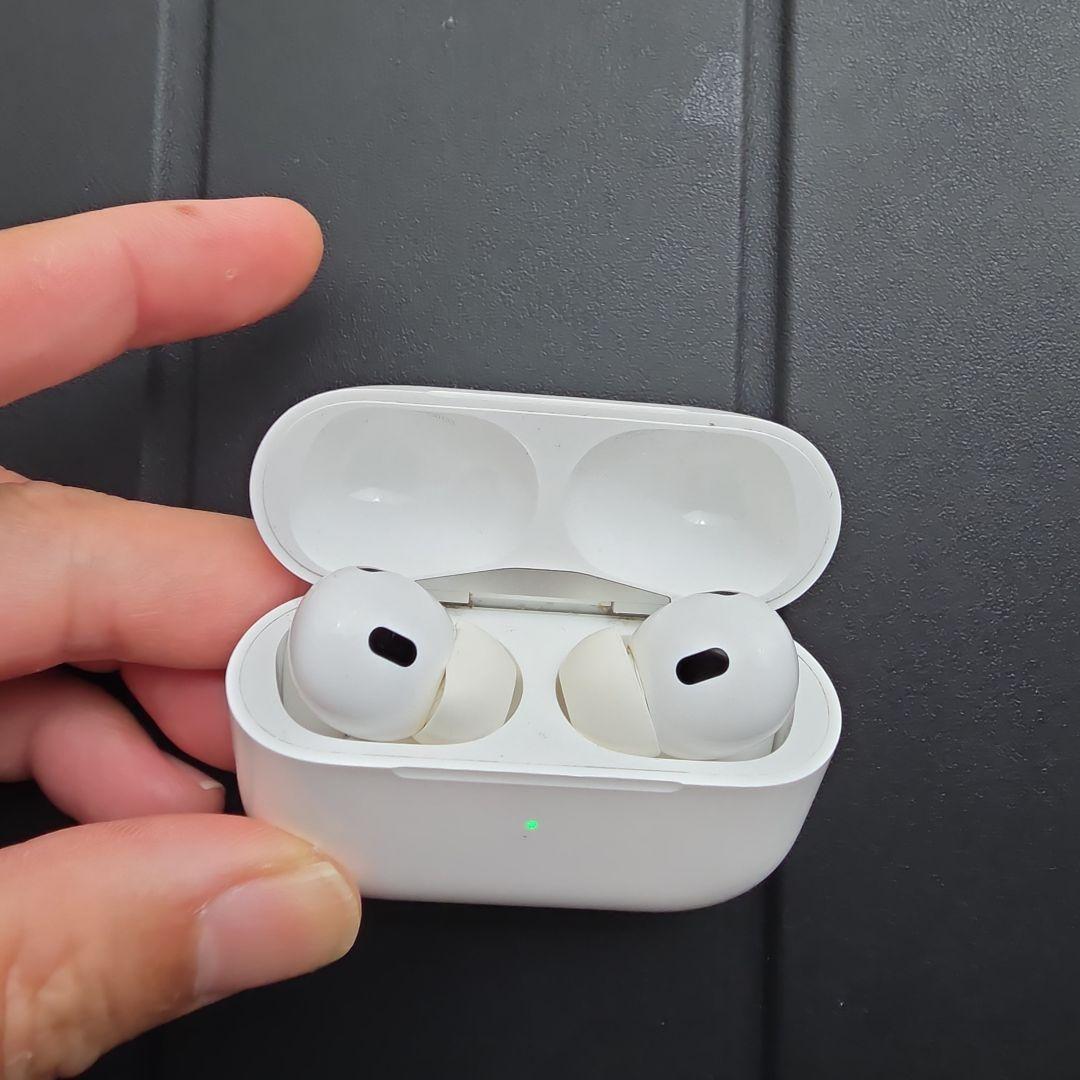 AirPods Pro USB - C 2026年8月19日までアップルケア付き