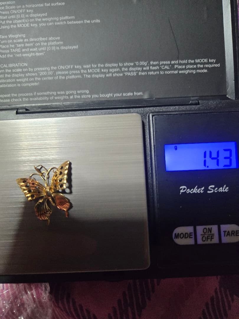 K18ygを使用した可愛い蝶のペンダントです。