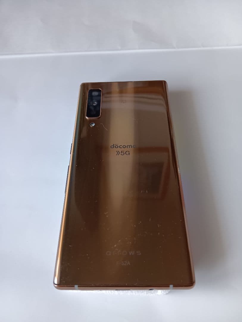docomo 5G スマートフォン ゴールド