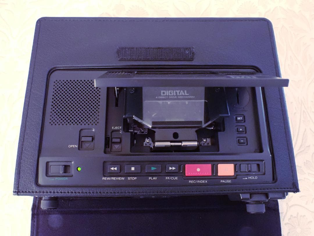 SONY TCD-D10 DAT デンスケ　美品なれどテープ走行せず