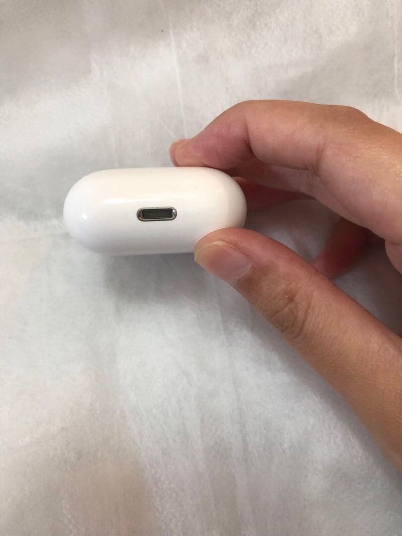 【稼働品】AirPods本体 イヤホン両耳あり ホワイト